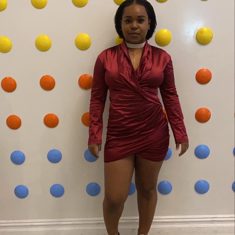 Dress - Picture 2 of 2
